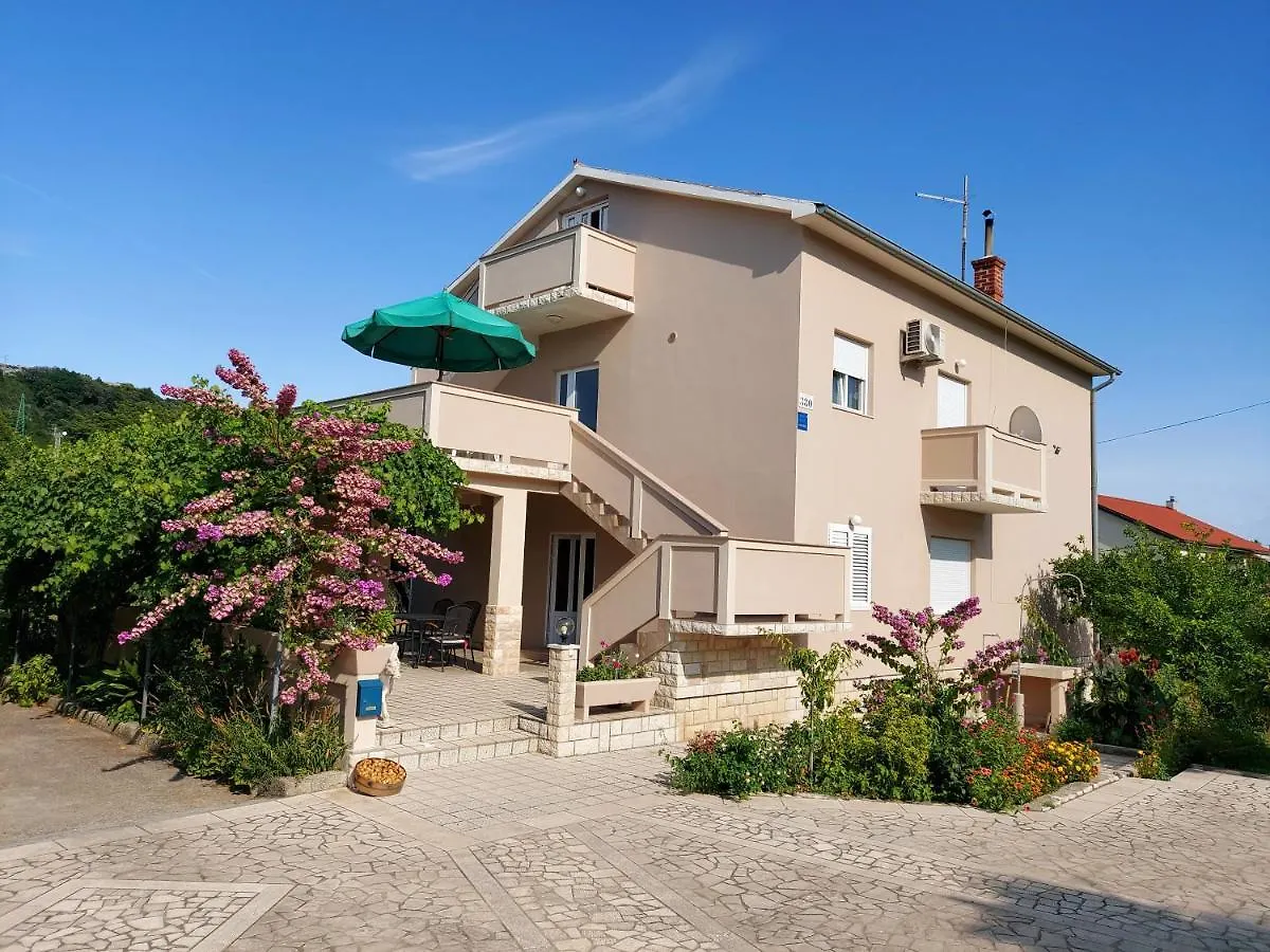 Apartment Apartman Anka Palit Croatia